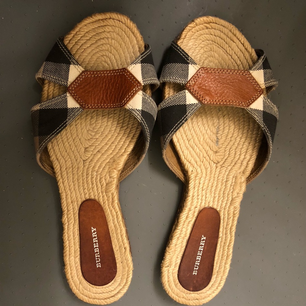 Burberry Women's Plaid Sandals - Black and Brown Size 8 (EU 40)